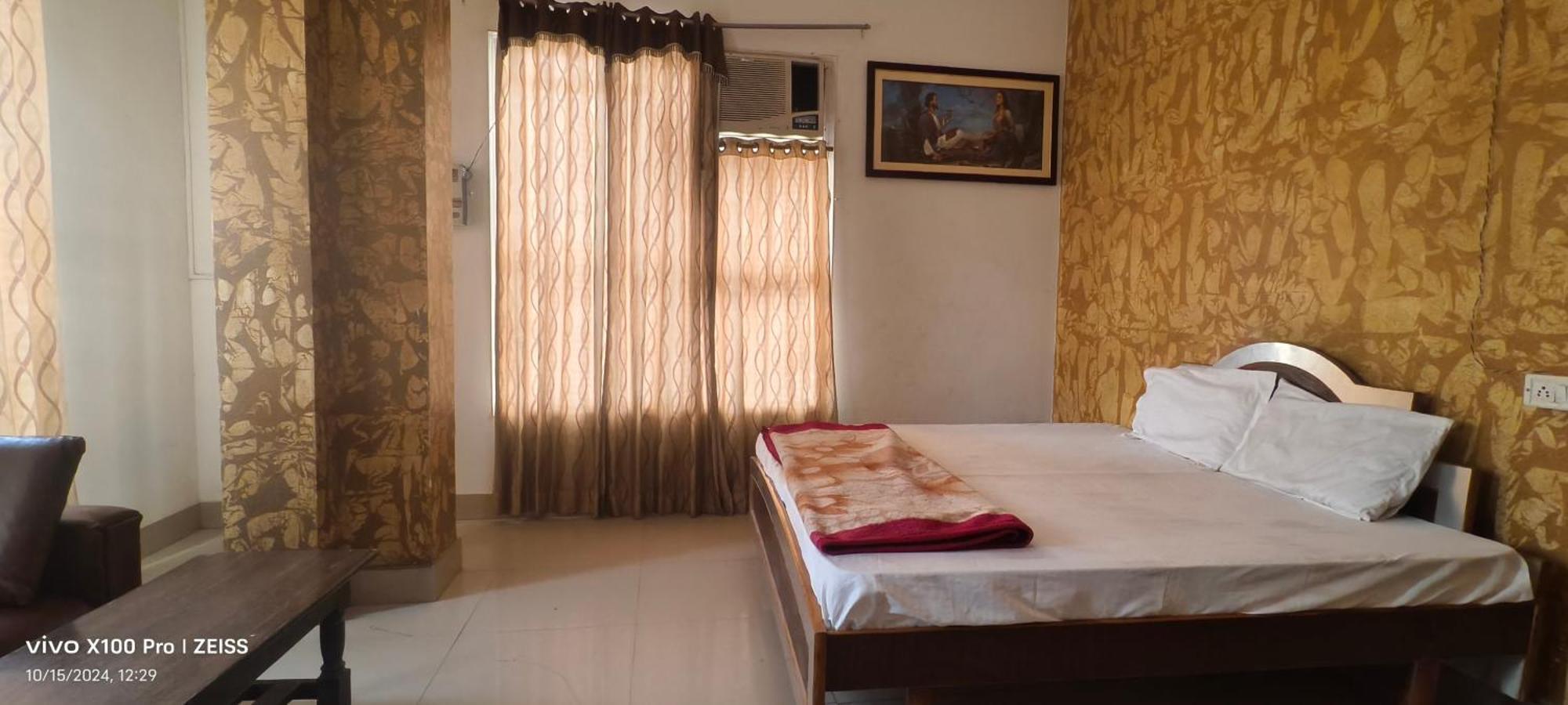Surya Hotel Sirsa Phòng bức ảnh