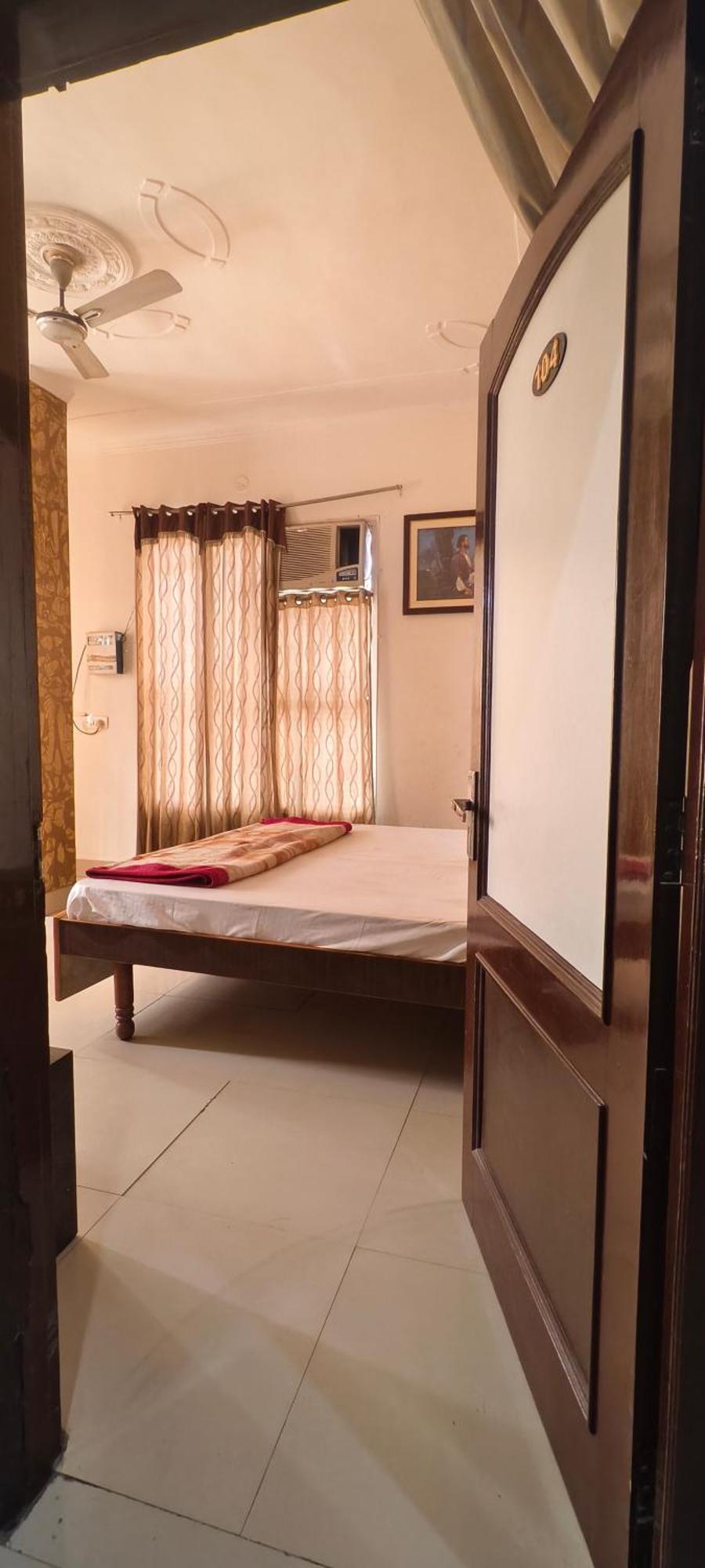 Surya Hotel Sirsa Ngoại thất bức ảnh